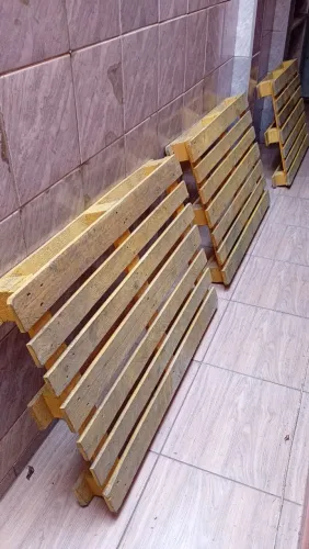 Três pallets em ótimo estado R$ 80
