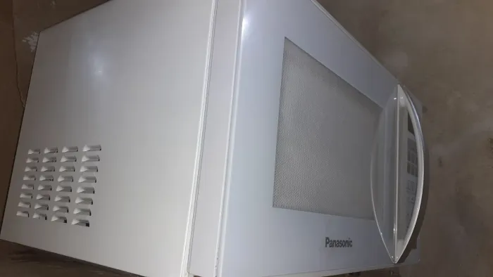 microondas Panasonic "STYLE"C/display grande.muito novo!