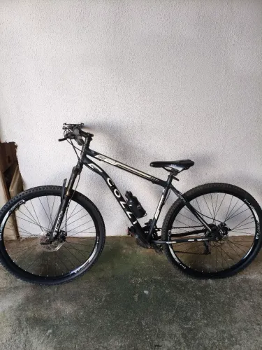Bicicleta aro 29 em bom estado só pegar e andar 