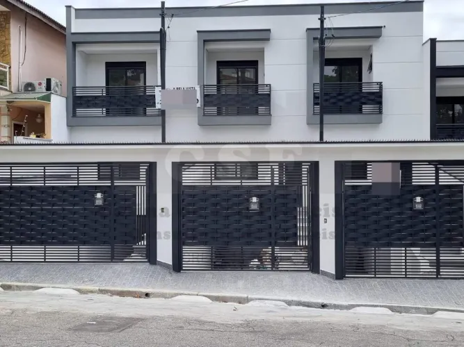 Casa à venda na Bela Vista, São Paulo-SP: 3 quartos, 1 suíte, 2 salas, 3 banheiros, 5 vaga