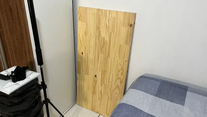 Tábua Madeira Pinus Verniz 120cm x 60 cm