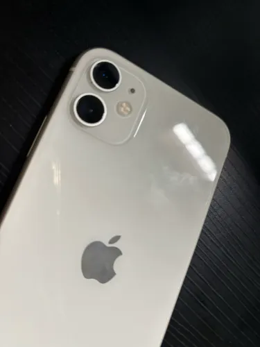 iPhone 11 Branco - Excelente Estado - Funcionando Perfeitamente