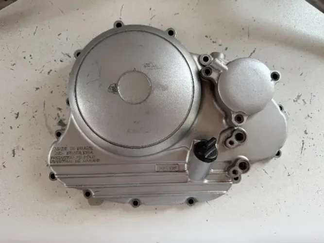 Tampa do Motor Direito Fazer 250 2012 - Original