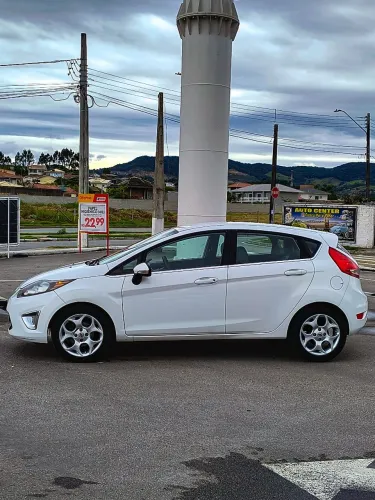 Ford Fiesta SE 1.6 16V Flex 5P 2012