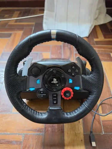 Volante Logitech G29 Driving Force (PC / PS3 / PS4 / PS5) - Excelente Estado!