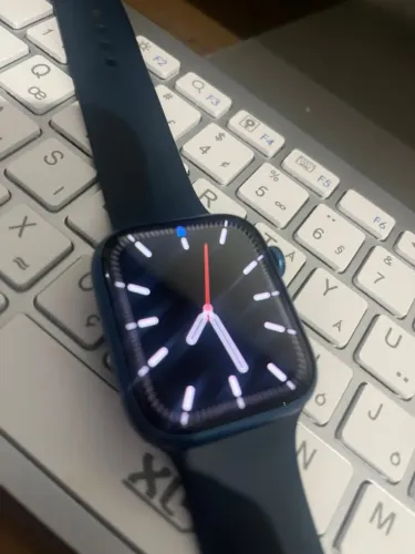 Apple Watch Series 7 (GPS + Cellular) 45mm - Alumínio