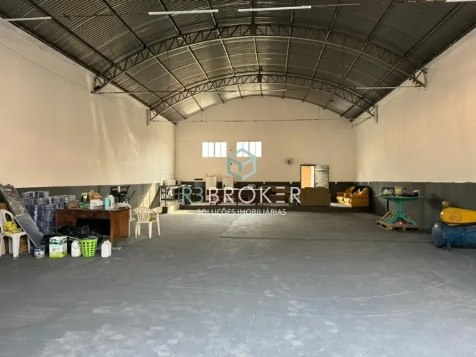 Galpão para aluguel com 242 m² em Vila Cidade Universitária, Bauru - SP