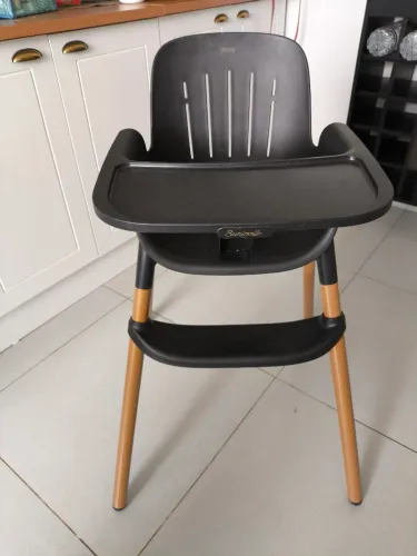 Cadeirão pra bebe. Burigotto Poke
