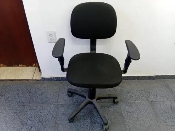 Cadeira de Escritório Giratória, Usada