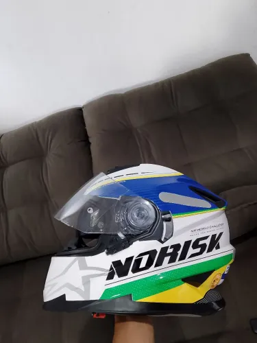 VENDE-SE CAPACETE NORISK SOUL