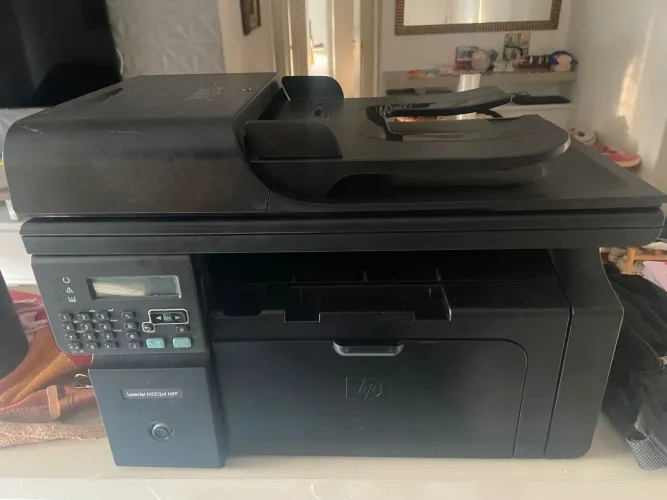 Impressora Multifuncional laser HP m1212