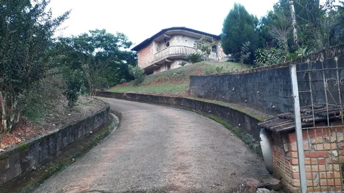 SÃO FRANCISCO DO SUL S.C BAIRRO ROCIO GRANDE. MORRO GRANDE. VENDO SITIO .PROXIMO ESCOLAS.