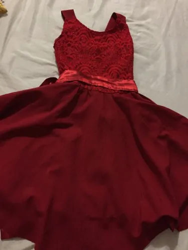 Dois vestidos para meninas 12 a 14 anos