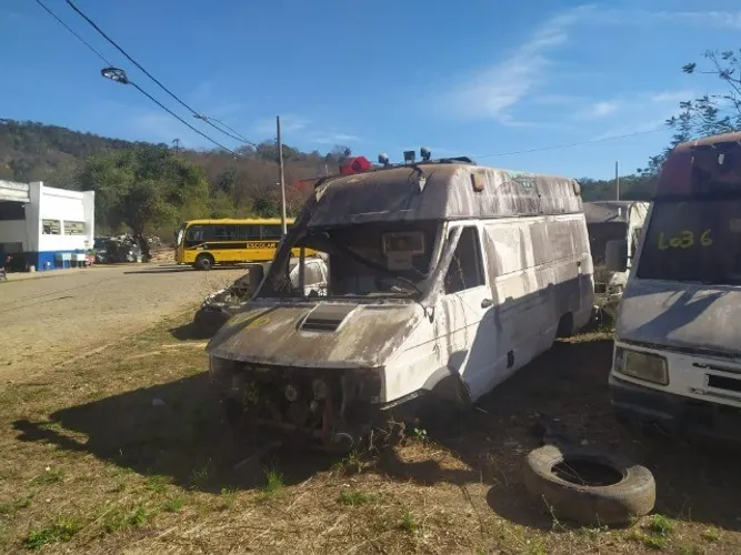 Iveco Daily 2003 - Sucata para Retirada de Peças