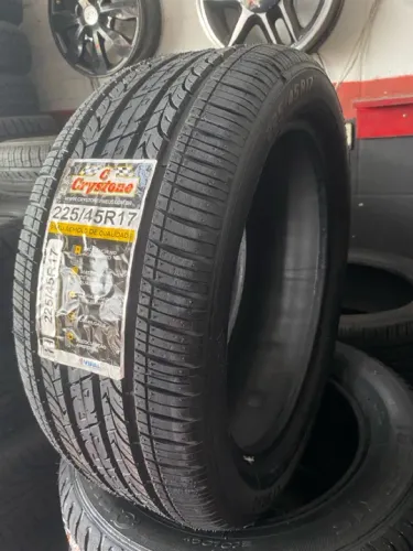 pneu remolde novo Crystone 225/45 R17