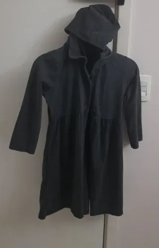 Sobretudo Calvin Klein,  veste 12/14 anos ou até mais idade 