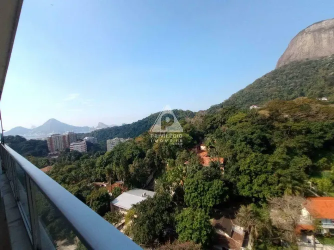 Espetacular 4 Quartos com Varandão Gourmet e Vista na Gávea!