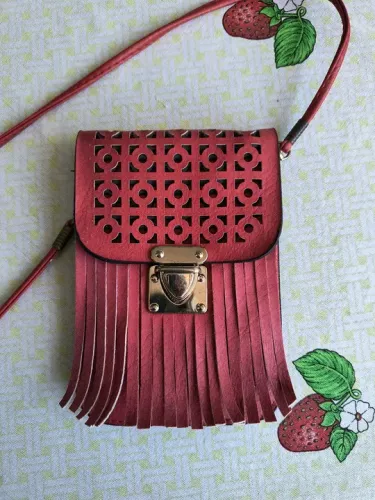 Bolsa pequena de couro legítimo