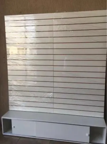 PAINEL CANALETADO COM BAÚ