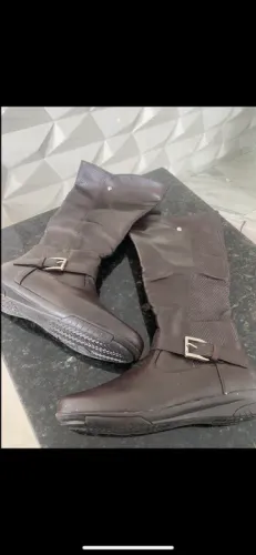 Bota n37 novinha