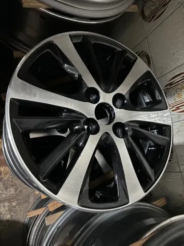 Roda Toyota Yaris aro 15 original unidade valor mínimo 