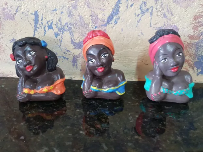  Bonequinhas de cerâmica africanas