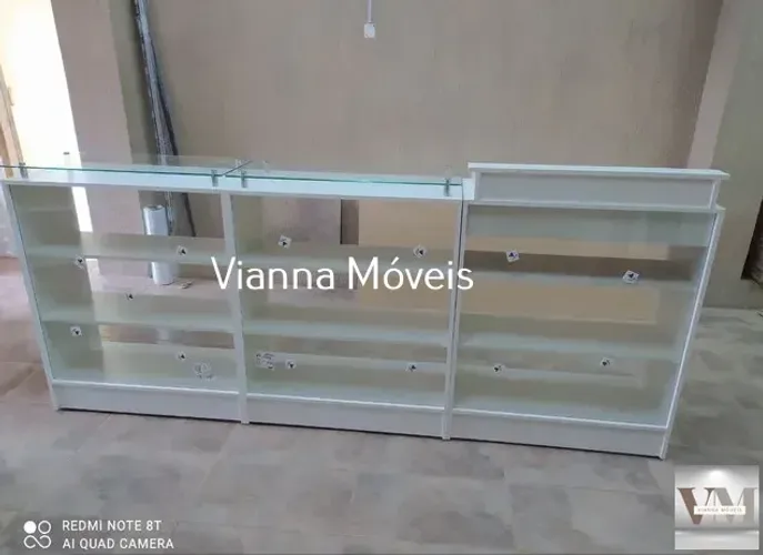 Balcão Caixa Vitrine + 2 Balcões Vitrine com Tampo de Vidro - MDF Branco