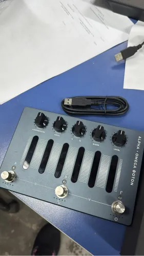 Pedal Darkglass Alpha Omega Photon 