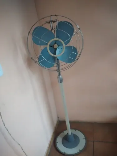 Ventilador Eletromar de pé 
