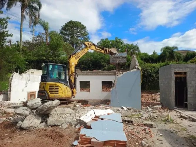Serviço de Demolição em Ibiúna