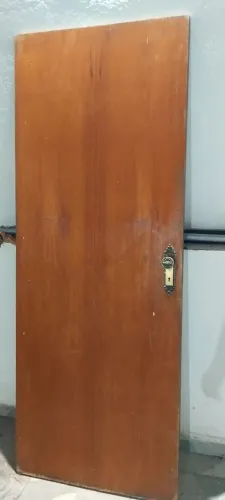 Porta de Madeira 2,09 x 0,79 com fechadura 