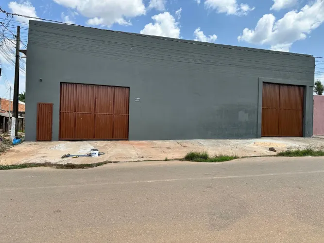 Aluga-se galpão bairro vila Rica