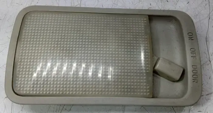 Luz De Teto Central Hilux Corolla 2005 2006 2007 2008