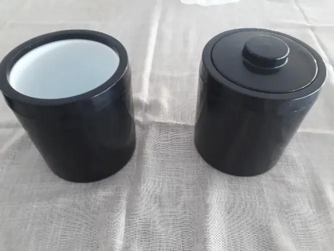 balde de gelo térmico preto