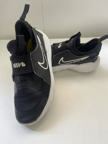 Tênis Nike Flex Runner - tamanho 33