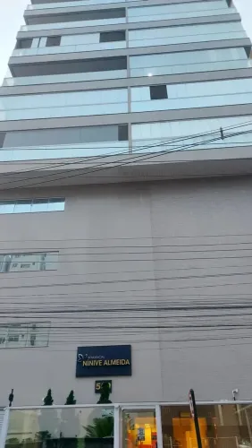 Apartamento para venda possui 98 metros quadrados com 3 quartos