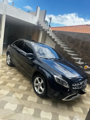 Mercedes-Benz GLA 200 Adv. 1.6/1.6 TB 16V Flex Aut. 2018