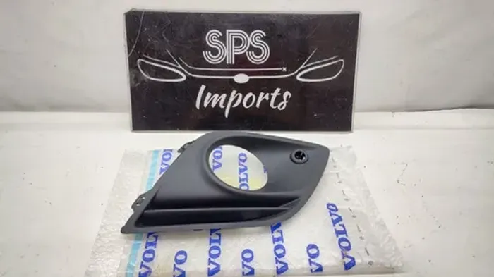 Moldura Milha Esquerda Volvo Xc60 C/ Sensor 2008/11 Original