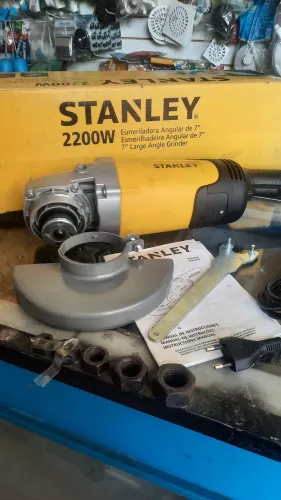 Esmerilhadeira Angular 7' 2200w 127v Stanley 