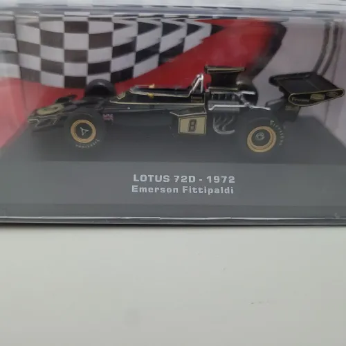 Miniatura fórmula 1 lotus Fittipaldi