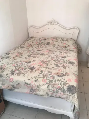 Cama de Casal com Cabeceira Chipandele