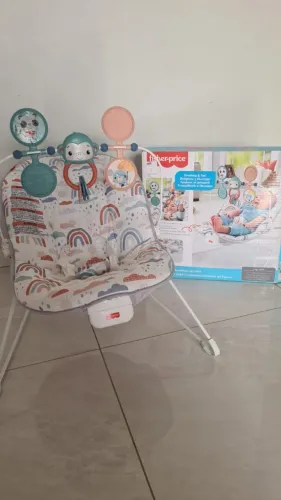 Cadeira de Descanso  Fisher Price Diversão no Arco-Íris. Perfeiro estado 