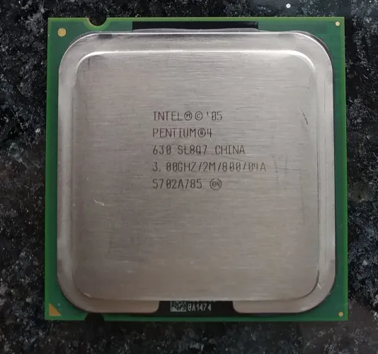 Processador Intel Pentium 4 630 - 3.0GHz  - Socket 775