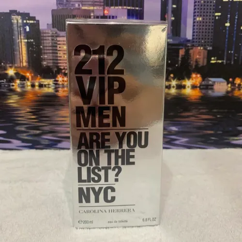 Perfume 212 VIP Men Eau de Toilette 200ml - com Selo Adipec