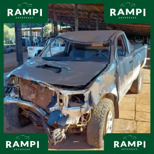 Sucata Toyota Hilux 2014 3.0 Diesel Cabine Simples 4x4 Manual 171cv