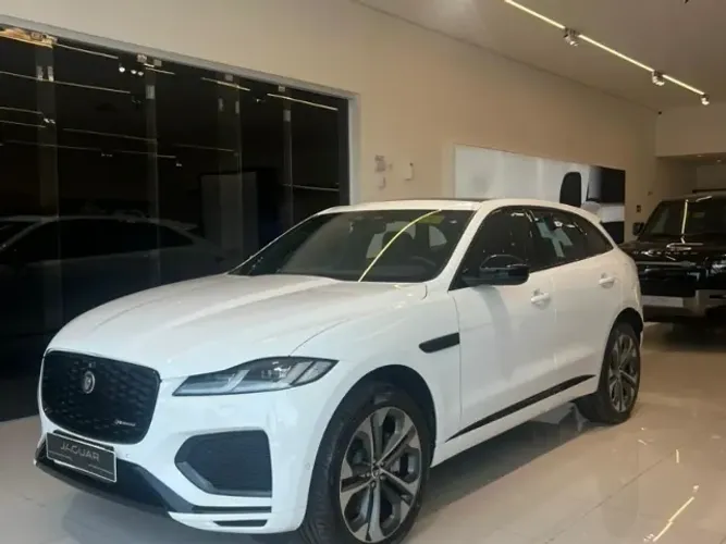 Jaguar F-Pace 2.0 R-dynamic SE 404cv (hibrido) 2025