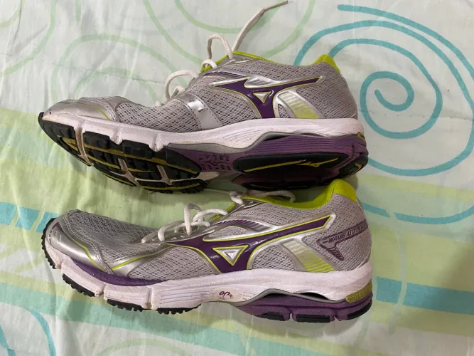 Tênis Mizuno original 