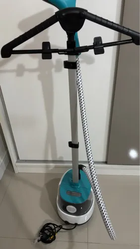 Ferro a vapor vertical vip care 