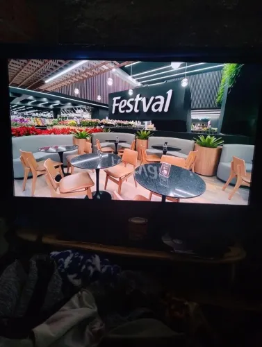 Tv Philco 42 polegadas controle e antena.não smart.funcionando perfeito.valor 400 reais 