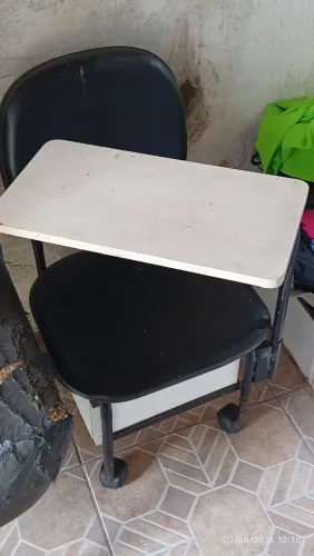 Cirandinha, tripé e prateleira de unhas